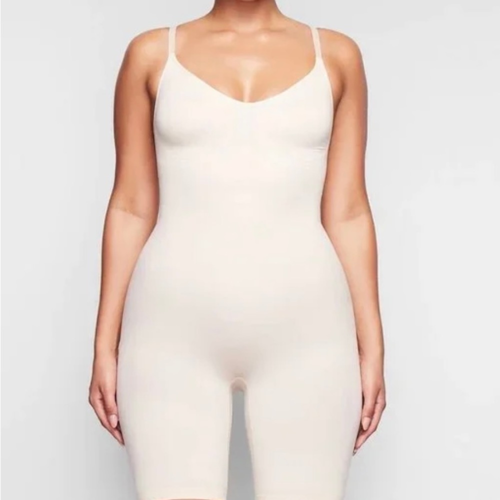 SKIMS 2x / 3x Seamless Sculpt Mid Thigh Bodysuit Shapewear